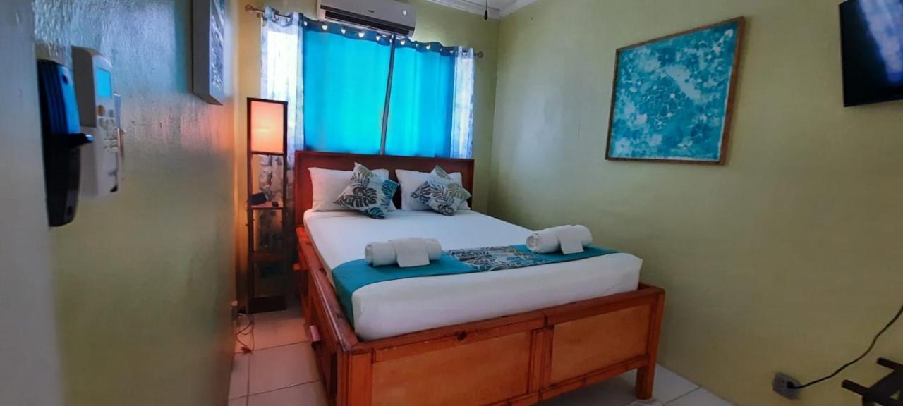 Hotel Eastwood Escape à Nassau Extérieur photo